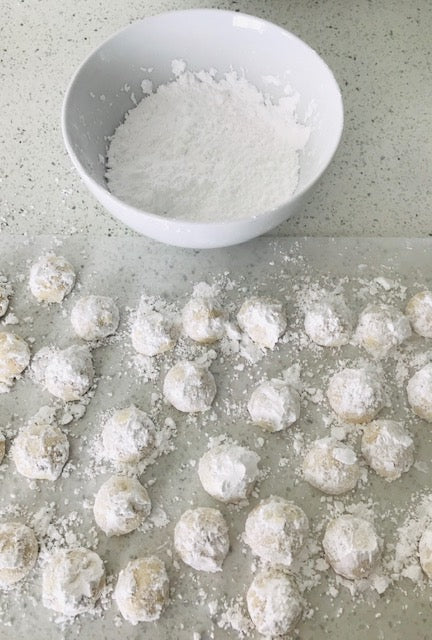 Fluffy Cookie Balls