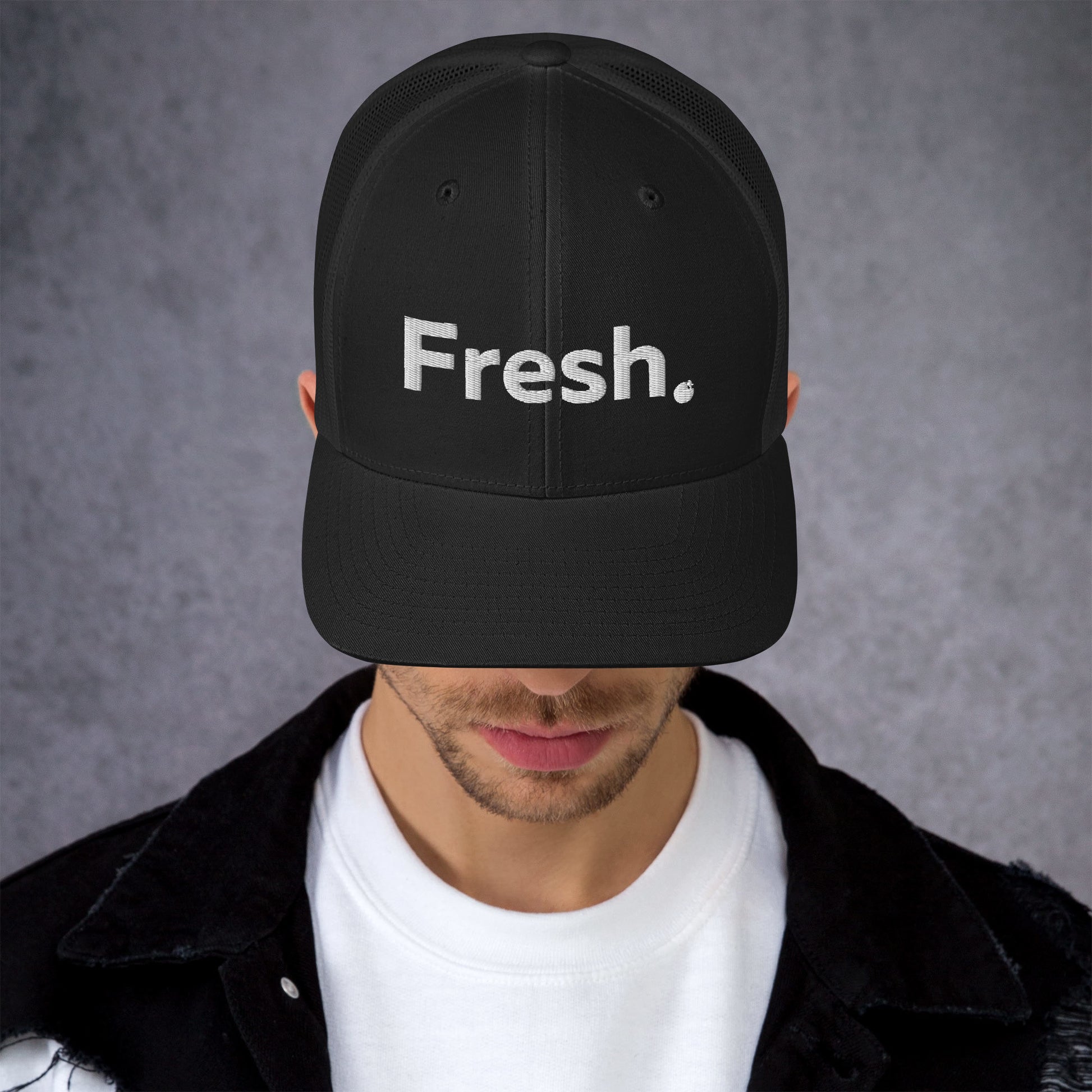 Looking for a hat that combines style and comfort? Look no further than the Fresh Hat! Color: Black 